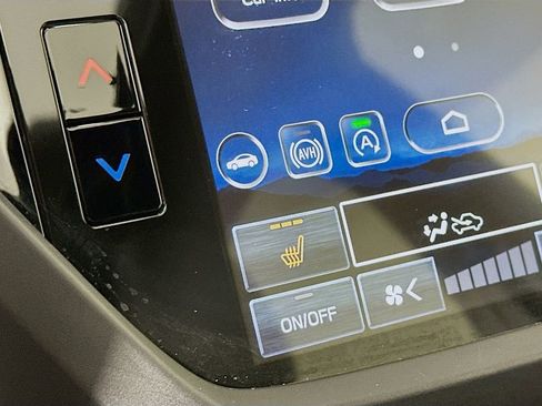 Used 2025 Subaru Forester Sport image 27