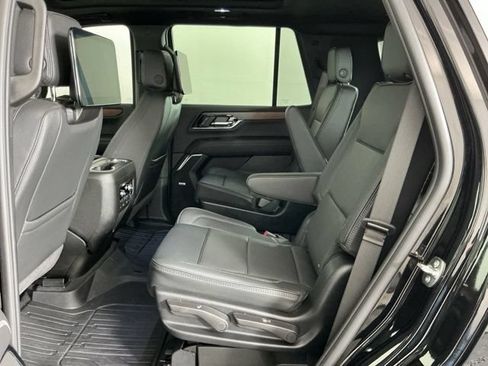 Used 2026 GMC Yukon Denali w/ Denali Reserve Package AWD/4WD image 28