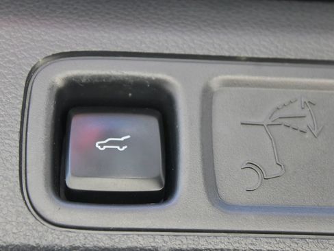 Used 2024 Ford Expedition Max XLT RWD image 36