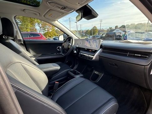 Used 2024 Hyundai Ioniq 5 Limited image 17