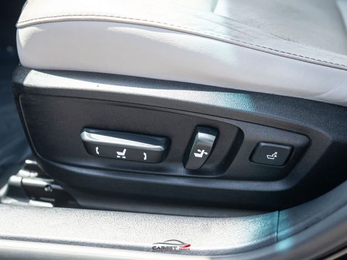 Used 2014 Lexus ES 350 w/ Luxury Package FWD image 37