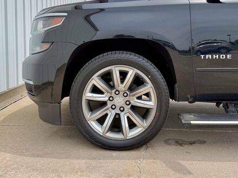 Used 2015 Chevrolet Tahoe LTZ AWD/4WD image 40