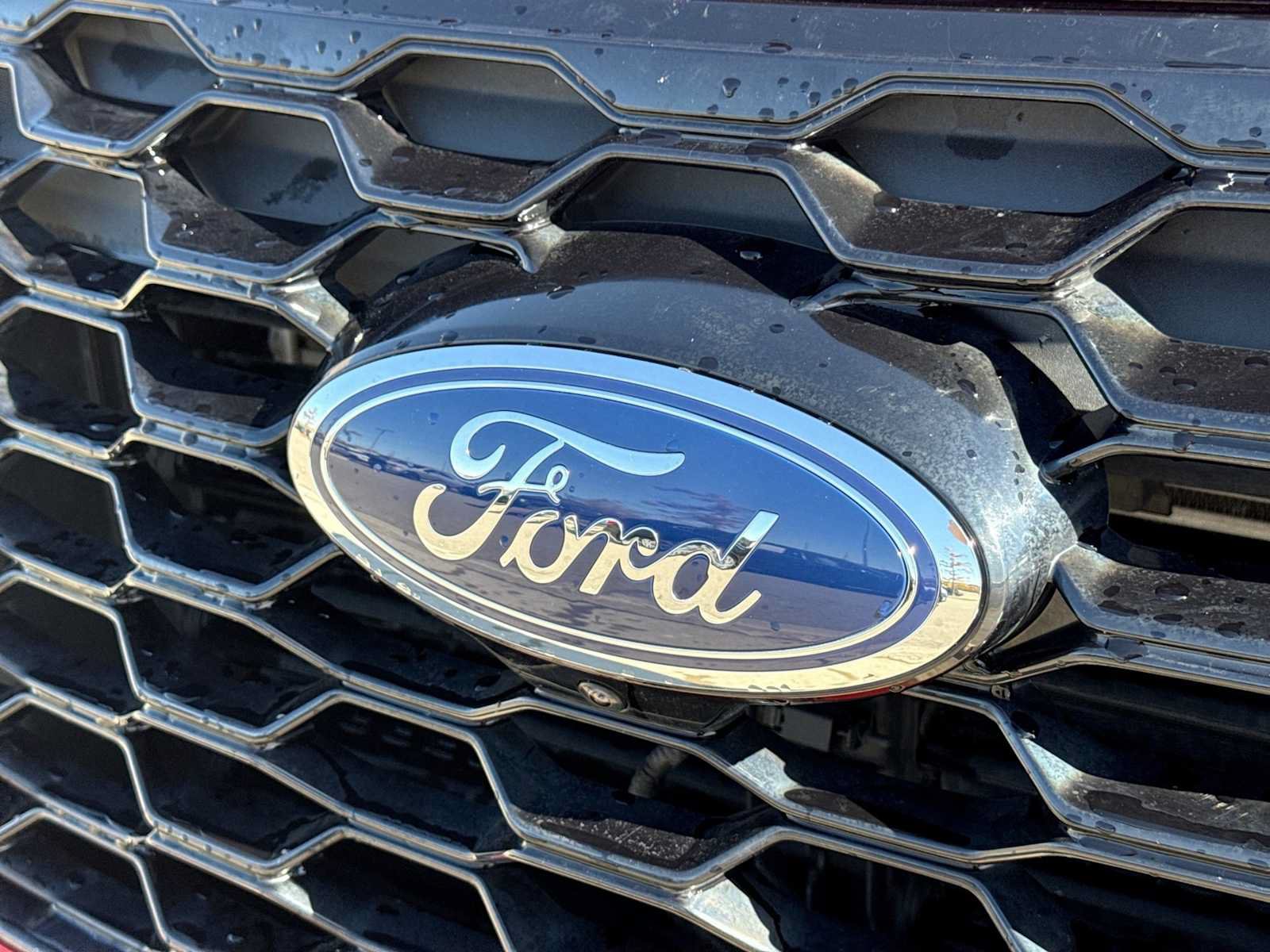 Certified 2025 Ford Explorer ST-Line w/ Premium Package AWD/4WD image 11