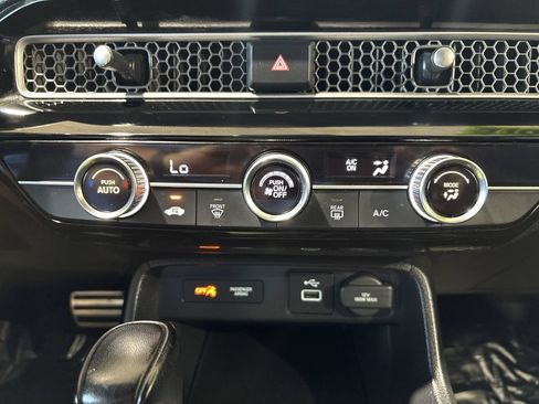 Used 2023 Honda Civic Sport image 18