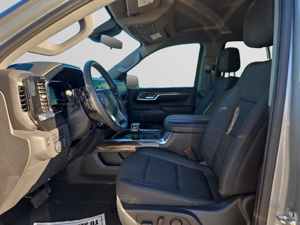 Used 2025 Chevrolet Silverado 1500 LT Trail Boss w/ Protection Package AWD/4WD image 10