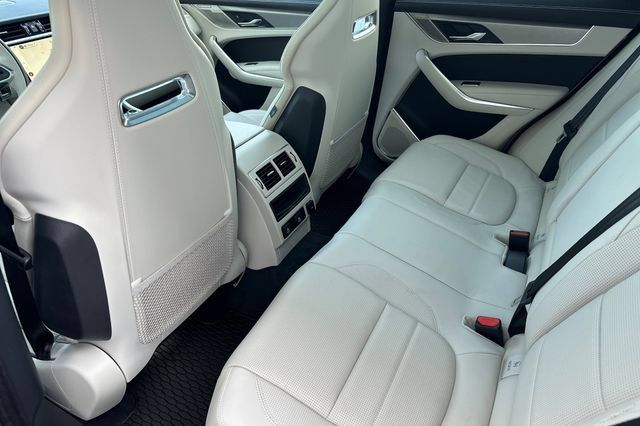 New 2026 Jaguar F-PACE R-Dynamic S AWD/4WD image 11