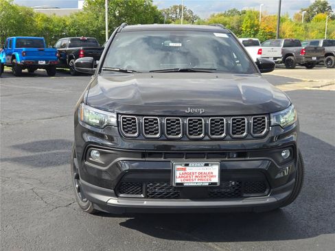 New 2026 Jeep Compass Latitude image 4