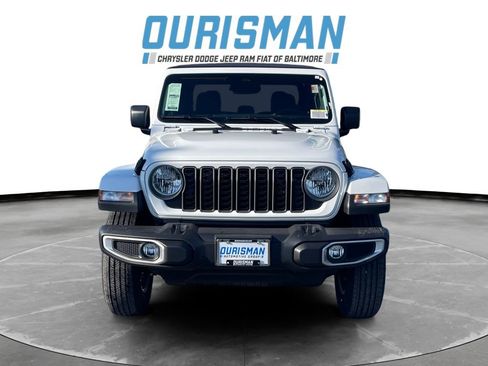 New 2026 Jeep Gladiator Sport image 8