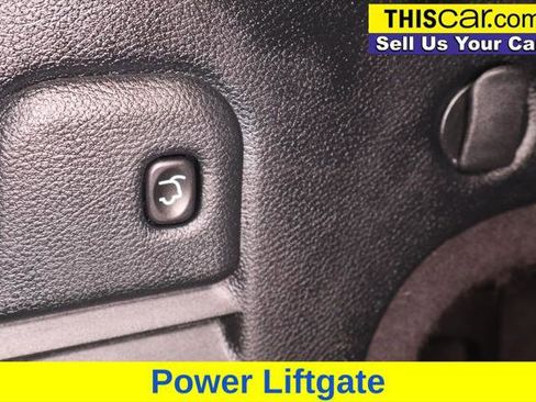 Used 2017 Jeep Grand Cherokee Overland image 25