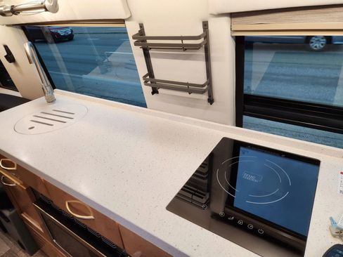 Used 2021 Mercedes-Benz Sprinter 3500 image 10