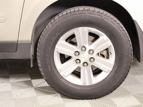 Used 2014 Chevrolet Traverse LT image 18