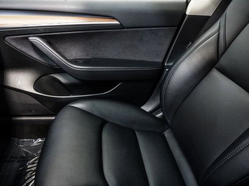 Used 2023 Tesla Model 3 Standard Range image 27