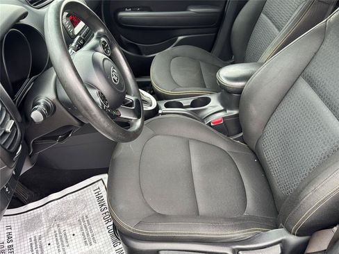 Used 2015 Kia Soul + FWD image 27