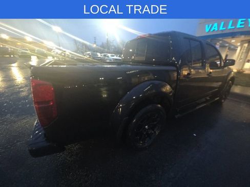 Used 2021 Nissan Frontier SV w/ Midnight Edition Floor Mats image 3