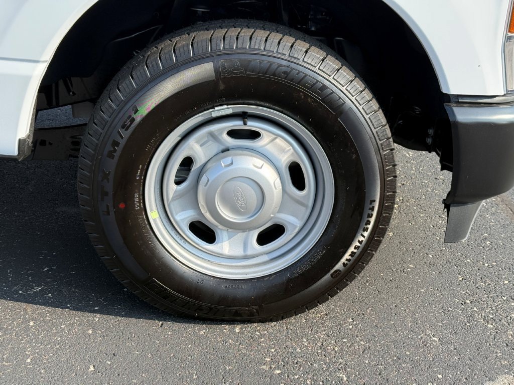 New 2027 Ford F350 XL RWD image 9