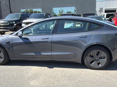 Used 2023 Tesla Model 3 Standard Range RWD image 12