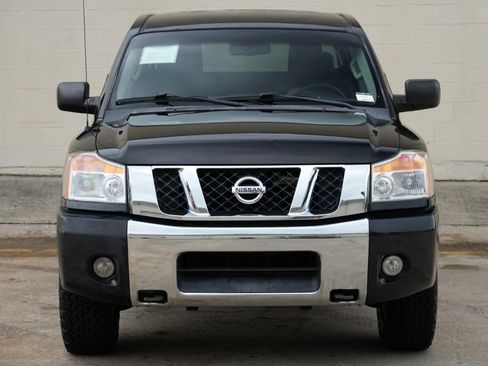 Used 2012 Nissan Titan SV w/ SV Value Truck Pkg AWD/4WD image 38