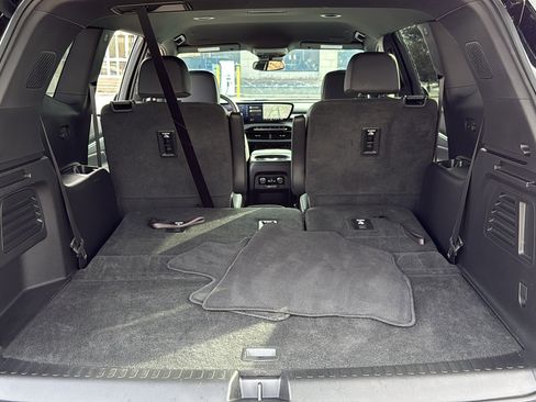 Used 2025 Buick Enclave Preferred image 32