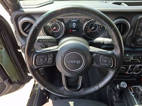 Used 2021 Jeep Gladiator Sport AWD/4WD image 17