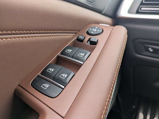 Used 2024 BMW X5 sDrive40i w/ M Sport Package RWD image 28