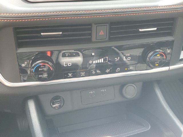 Certified 2026 Nissan Rogue SV AWD/4WD image 16