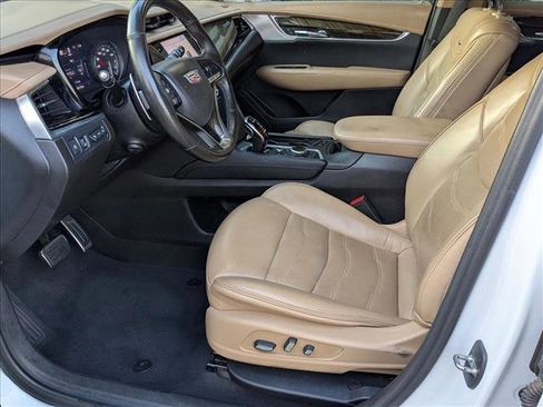 Used 2022 Cadillac XT6 Sport w/ Platinum Package image 15