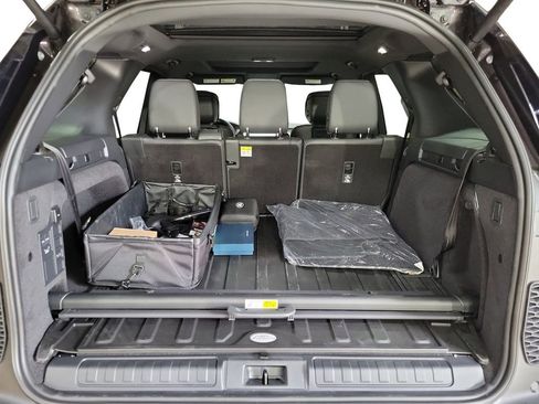 New 2026 Land Rover Discovery Dynamic SE AWD/4WD image 29