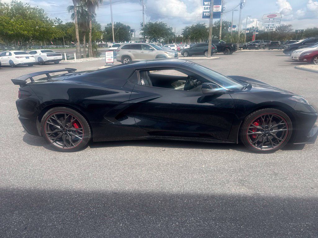 Used 2025 Chevrolet Corvette Stingray Preferred Conv w/ Z51 Performance Package RWD image 4