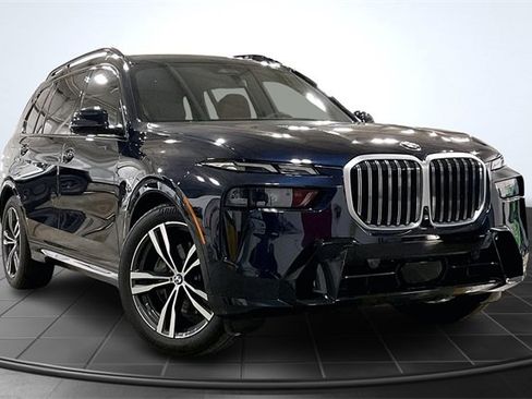 Used 2023 BMW X7 xDrive40i w/ Executive Package image 12