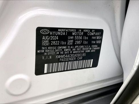 Used 2025 Hyundai Ioniq 6 Limited AWD/4WD image 33