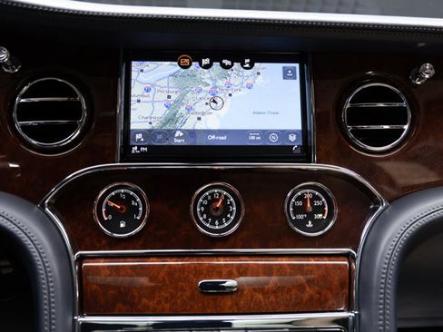 Used 2017 Bentley Mulsanne RWD image 87