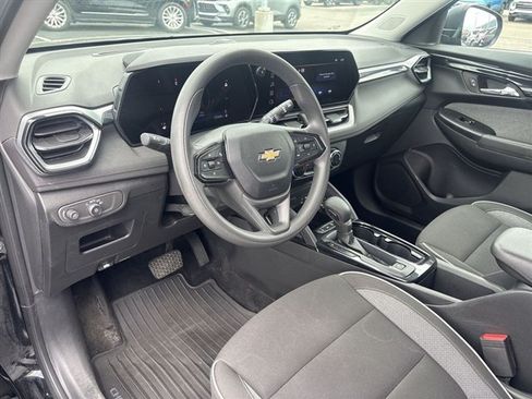 Certified 2024 Chevrolet TrailBlazer LS w/ LS Convenience Package FWD image 10