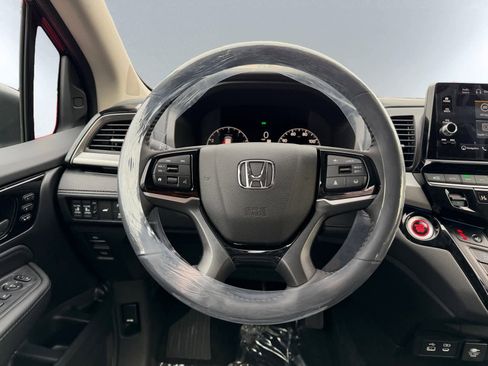 New 2026 Honda Odyssey Touring image 17