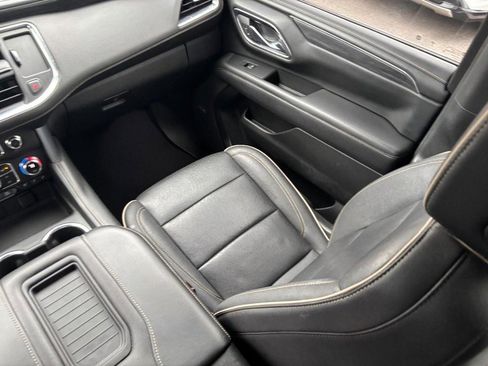 Used 2023 GMC Yukon SLT image 15