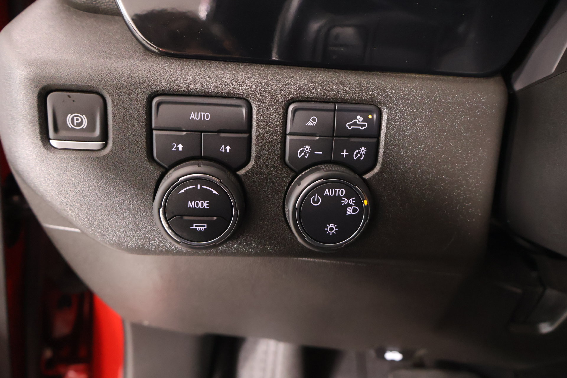 Used 2024 Chevrolet Silverado 1500 LT w/ Safety Package AWD/4WD image 8
