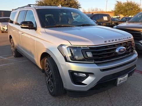 Used 2019 Ford Expedition Max Limited w/ Equipment Group 303A image 2