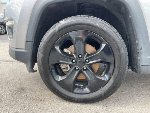 Used 2021 Jeep Compass Latitude AWD/4WD image 31