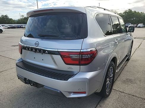 Used 2022 Nissan Armada SL w/ Captain's Chairs Package image 4