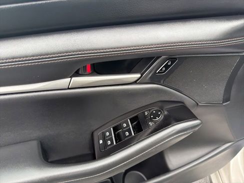Used 2025 MAZDA MAZDA3 s FWD image 23