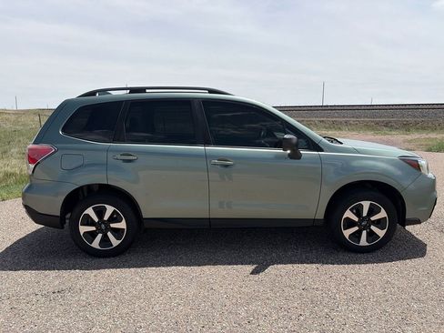 Used 2017 Subaru Forester 2.5i w/ Alloy Wheel Package AWD/4WD image 6