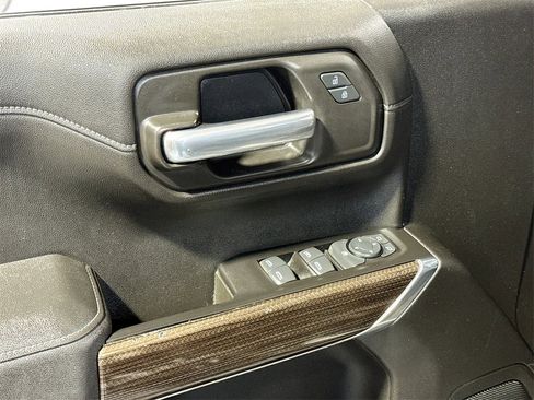 Used 2021 Chevrolet Silverado 1500 LT Trail Boss image 24