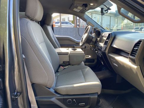 Used 2018 Ford F150 XLT w/ Equipment Group 302A Luxury AWD/4WD image 18