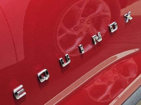 New 2027 Chevrolet Equinox LT FWD image 13