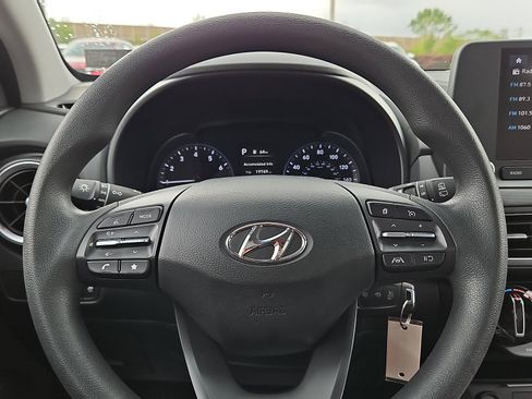 Used 2023 Hyundai Kona SE w/ Cargo Package AWD/4WD image 18