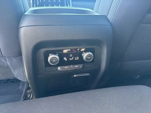 Used 2025 GMC Acadia Elevation FWD image 30