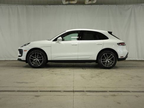 New 2026 Porsche Macan AWD/4WD image 2