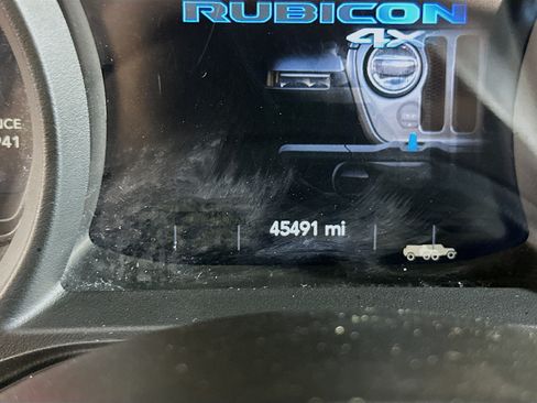Used 2024 Jeep Wrangler Unlimited Rubicon 4xe AWD/4WD image 18