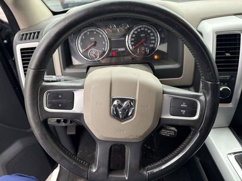 Used 2011 RAM 1500 Classic SLT w/ Technology Group image 12