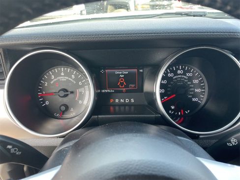 Used 2019 Ford Mustang Premium image 28