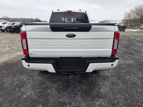 Used 2021 Ford F350 Lariat image 11